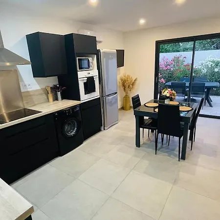 Instant Janin - T3 Climatise Plain Pied Avec Jardin * Agde